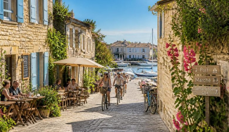 découvrez les plus beaux villages autour de la rochelle et profitez de conseils pratiques pour une visite inoubliable alliant charme, histoire et gastronomie.